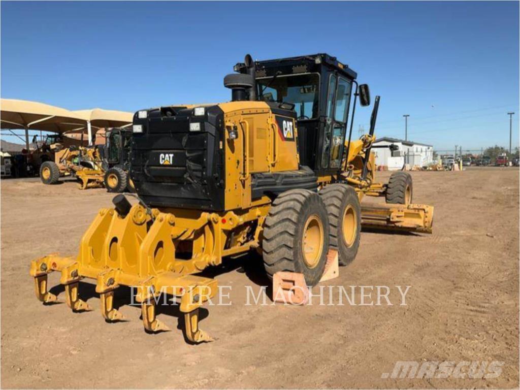 CAT 140-13 Niveladoras