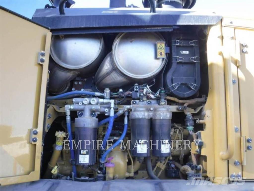 CAT 140-13 Niveladoras