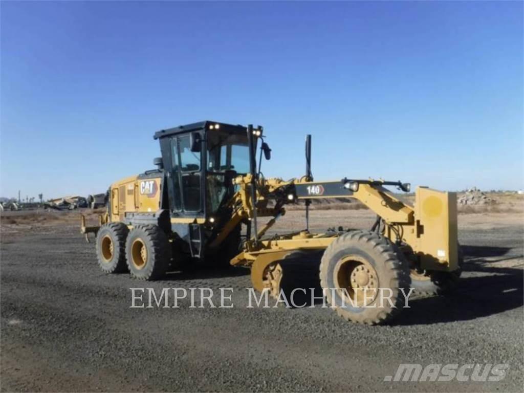 CAT 140-13 Niveladoras