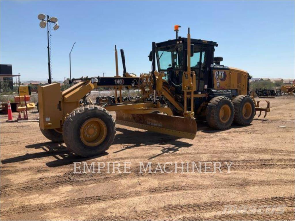CAT 140-13 TE Niveladoras