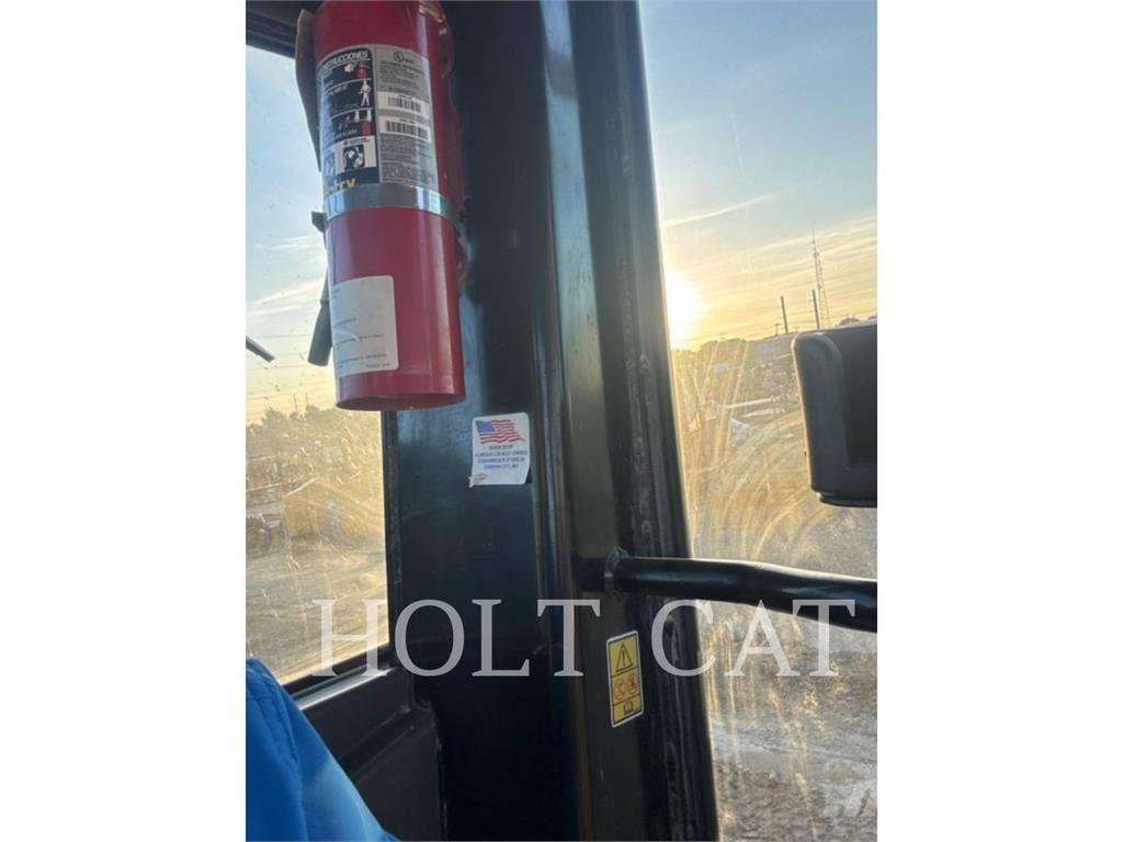 CAT 140 AWD Niveladoras