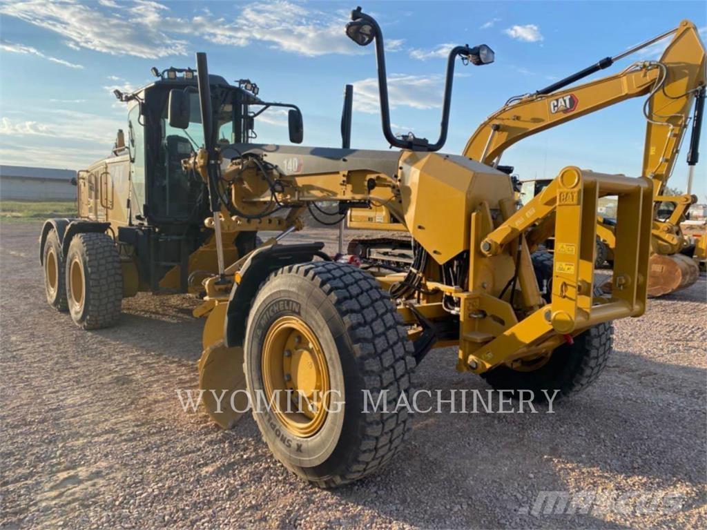CAT 140 AWD Niveladoras