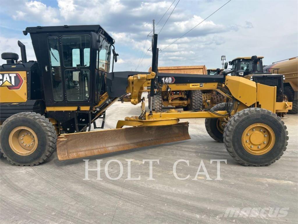 CAT 140 AWD Niveladoras
