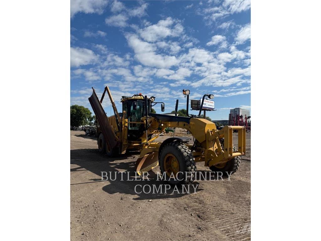 CAT 140 M2 Niveladoras