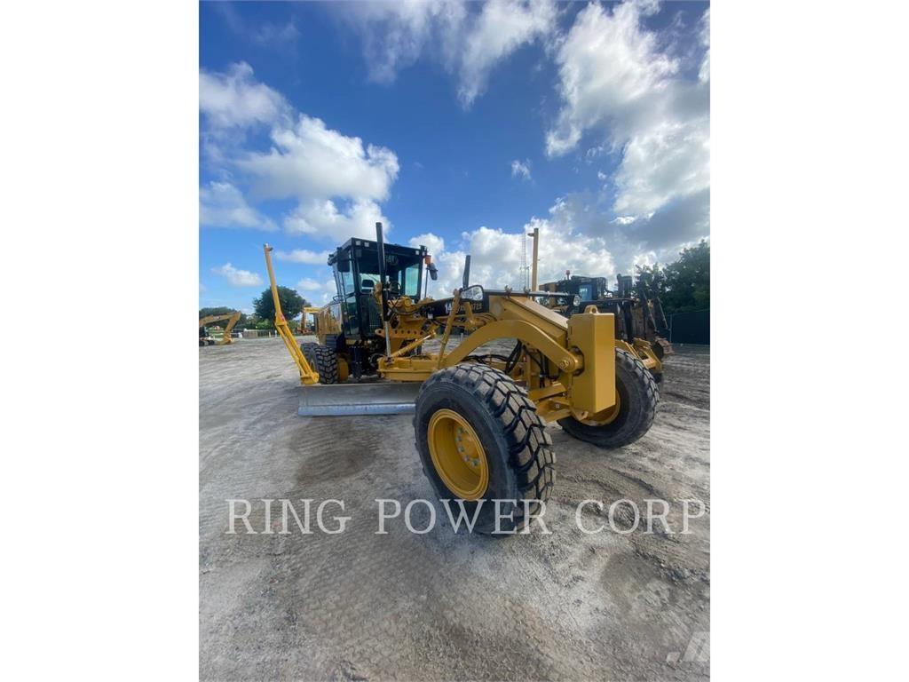 CAT 140LVR EW Niveladoras