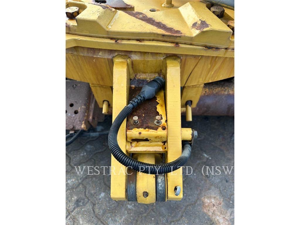 CAT 140M Niveladoras