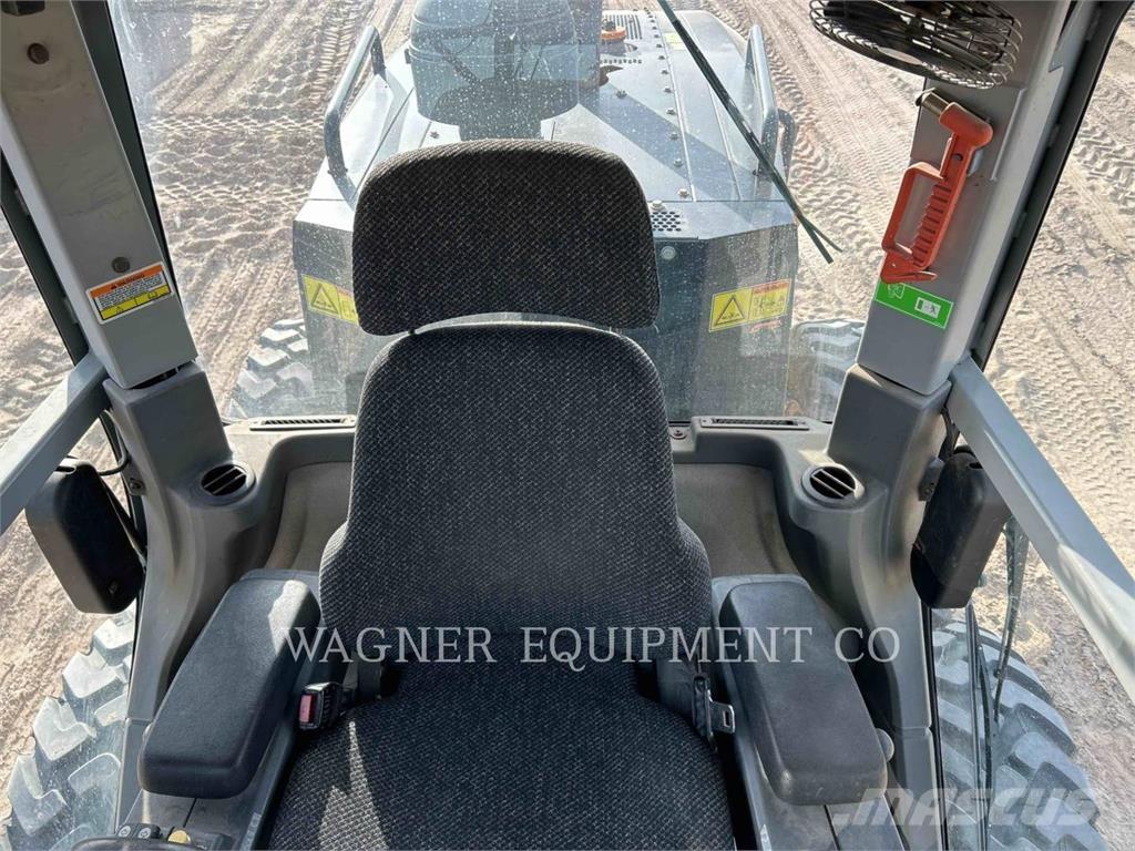 CAT 140M Niveladoras