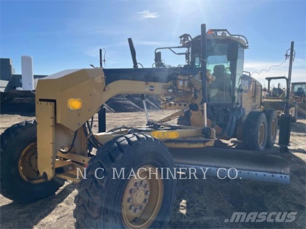 CAT 140M Niveladoras