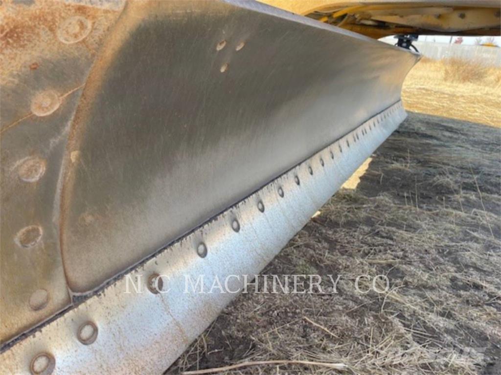 CAT 140M Niveladoras