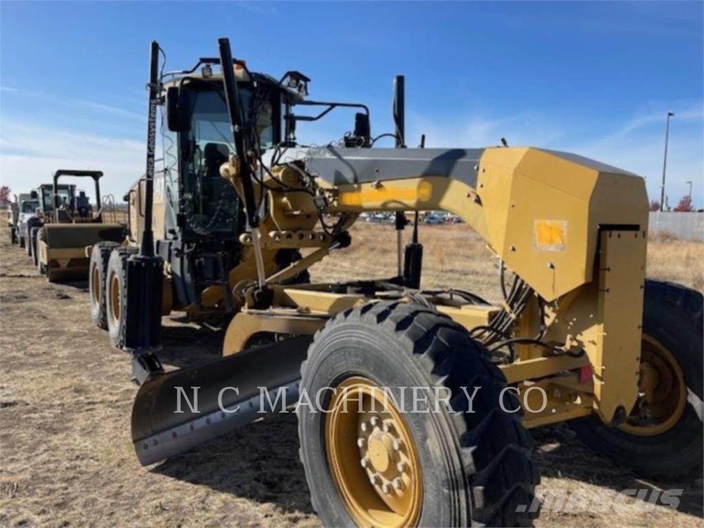 CAT 140M Niveladoras