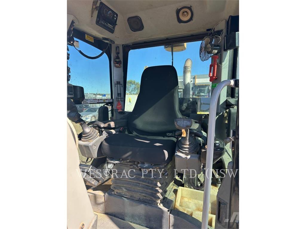 CAT 140M Niveladoras