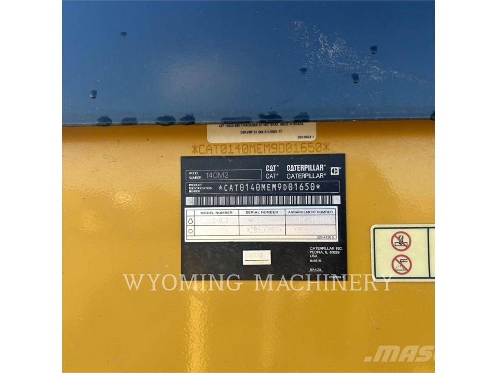 CAT 140M 2 Niveladoras