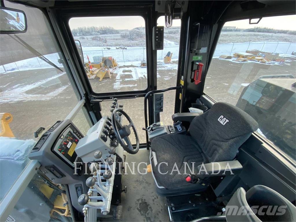 CAT 140M AWD Niveladoras