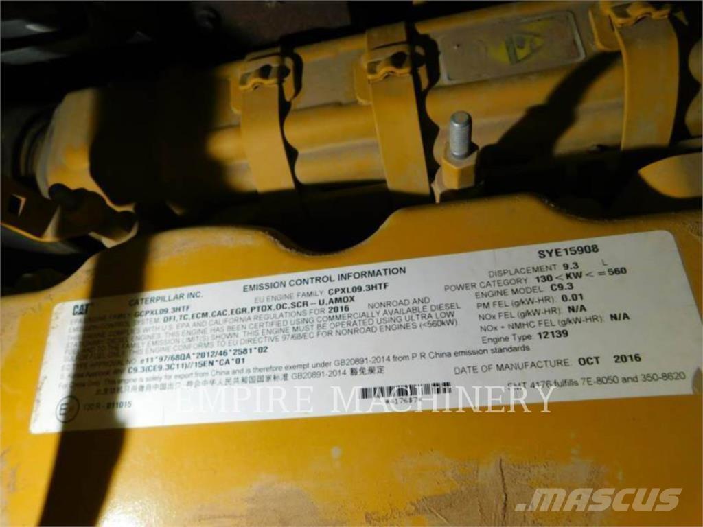 CAT 140M3 TR Niveladoras