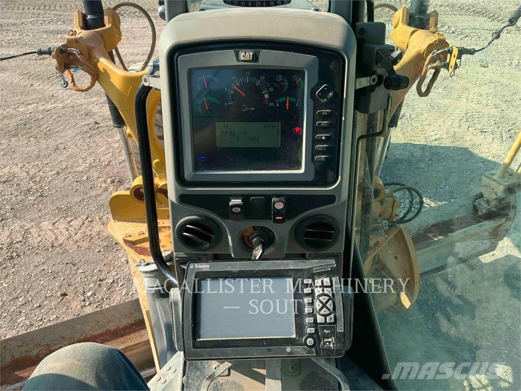 CAT 140M3AWD Niveladoras