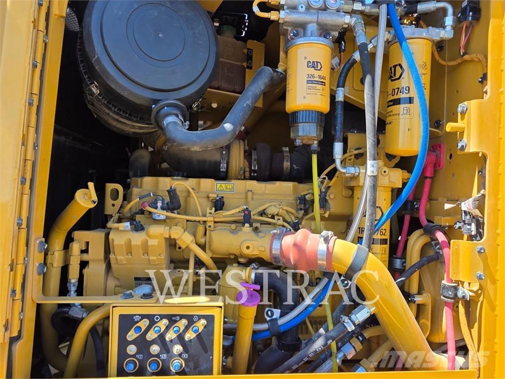 CAT 150-14AWD Niveladoras