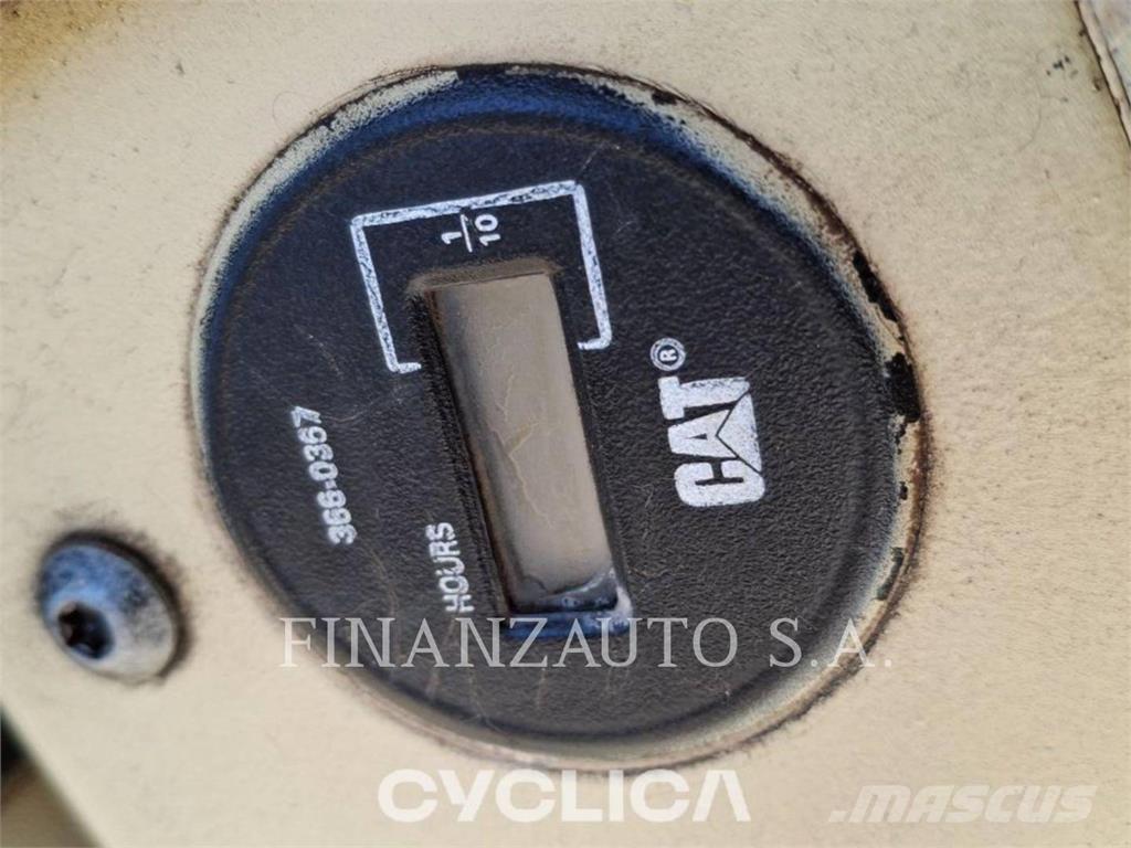 CAT 160H Niveladoras