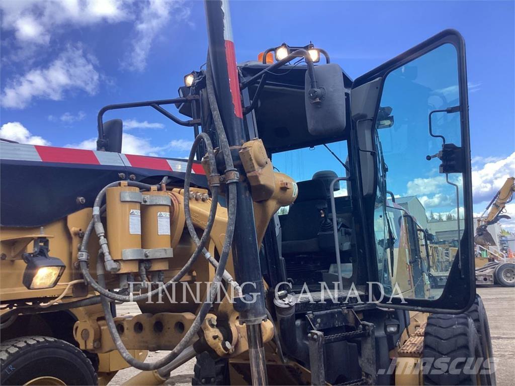 CAT 160M Niveladoras