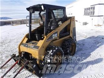 CAT 226 Minicargadoras