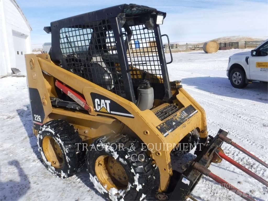 CAT 226 Minicargadoras