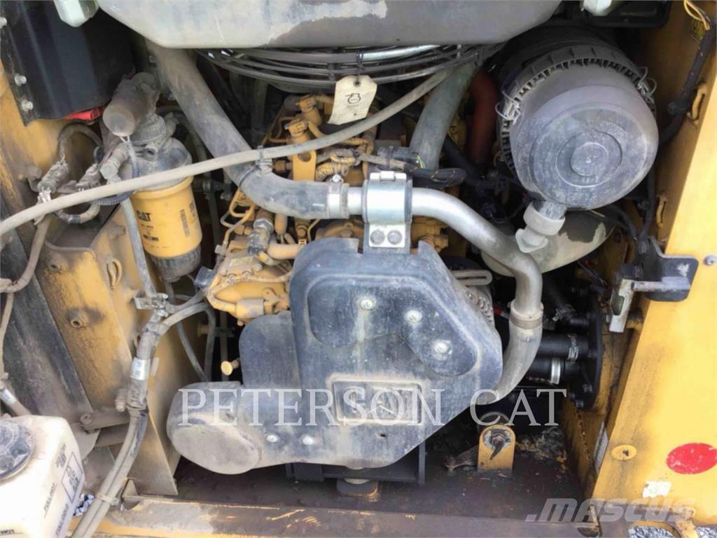 CAT 226D3 Minicargadoras