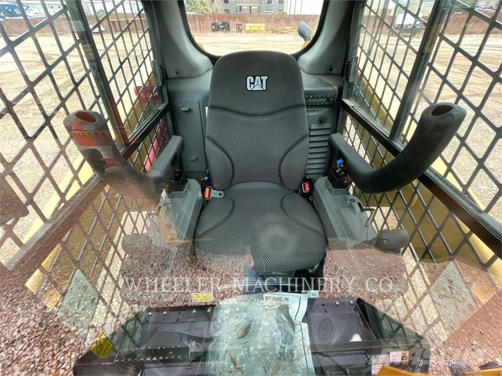 CAT 226D3 C3H2 Minicargadoras