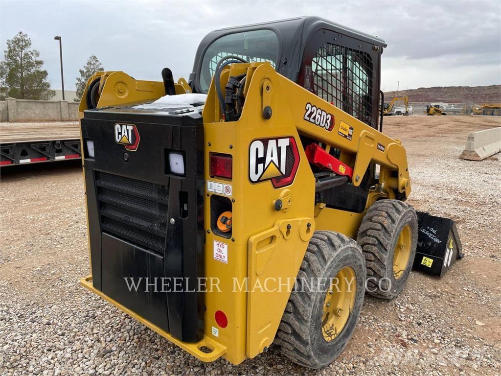 CAT 226D3 C3H2 Minicargadoras