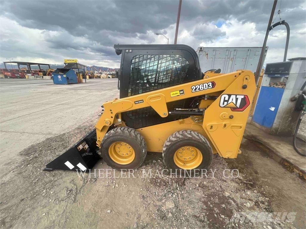 CAT 226D3 C3H2 Minicargadoras