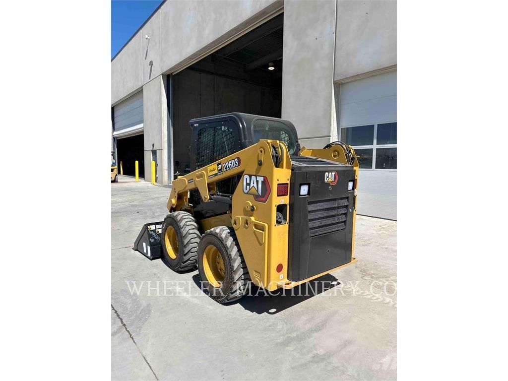 CAT 226D3 C3H2 Minicargadoras