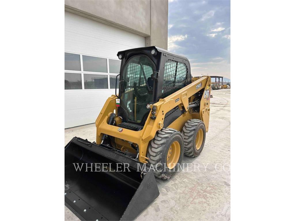 CAT 226D3 C3H2 Minicargadoras