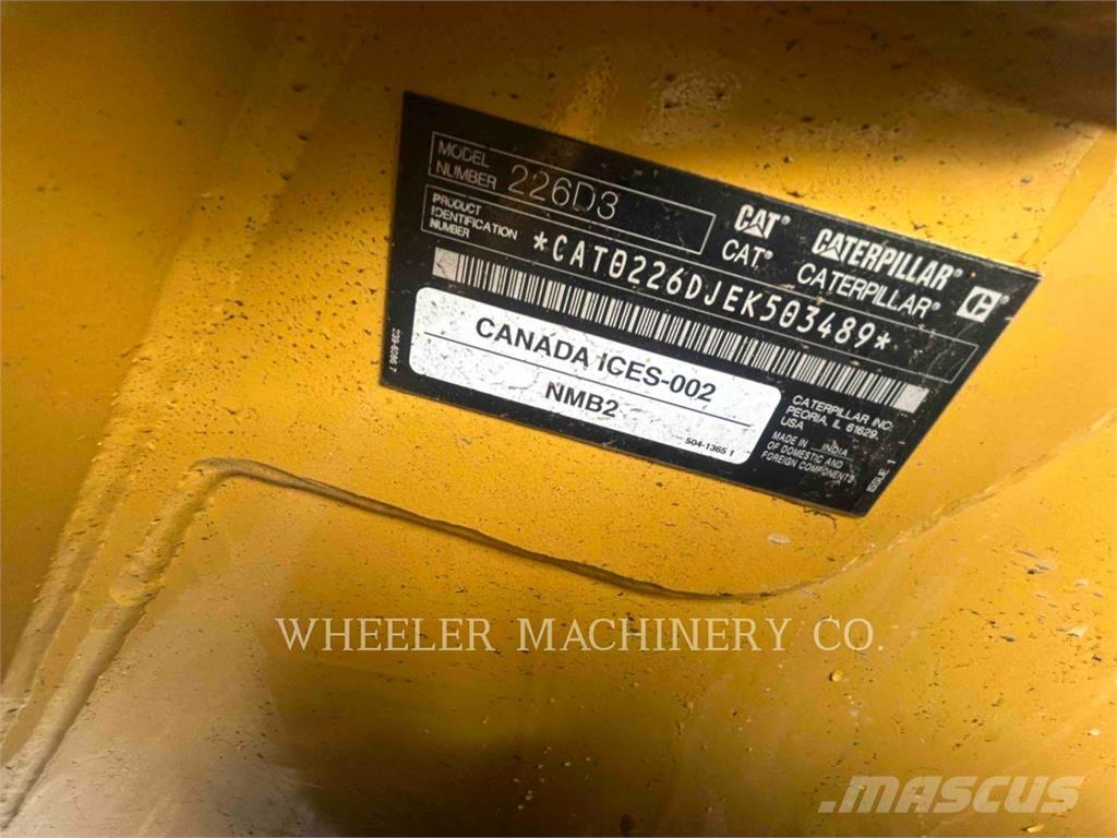 CAT 226D3 C3H2 Minicargadoras