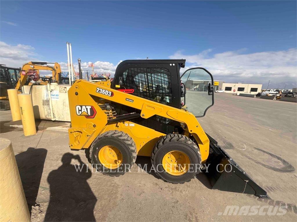CAT 236D3 C3H2 Minicargadoras
