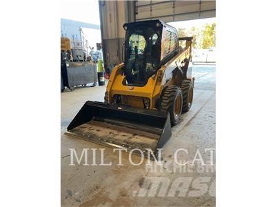 CAT 242D3 Minicargadoras