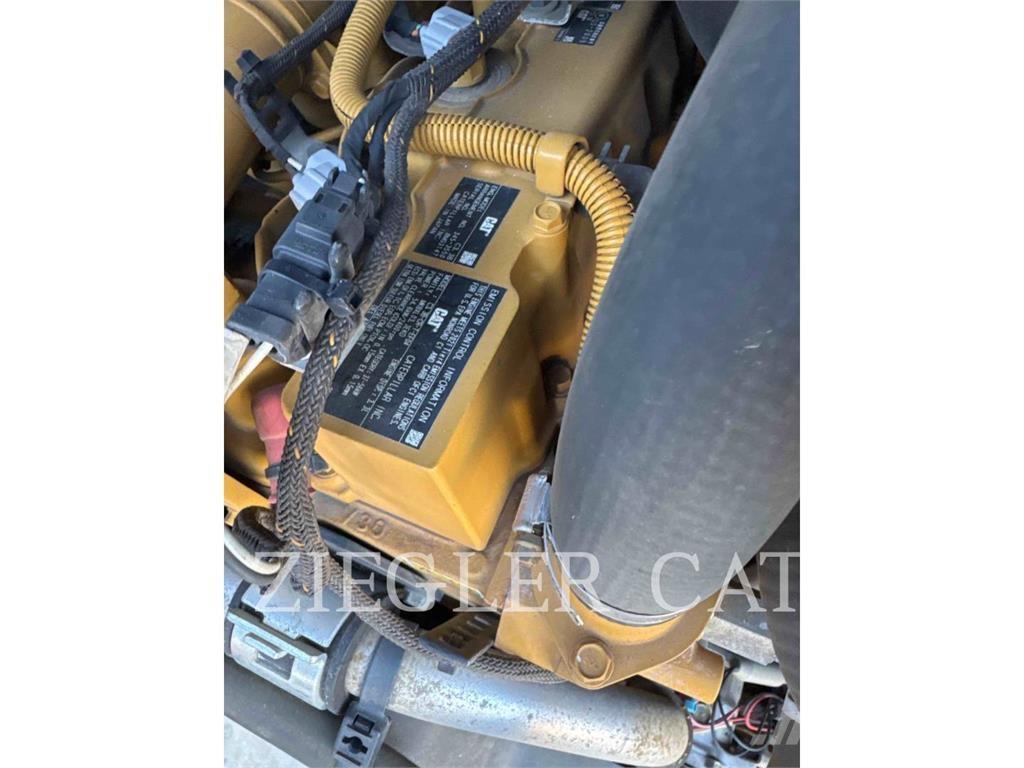 CAT 242D3 Minicargadoras