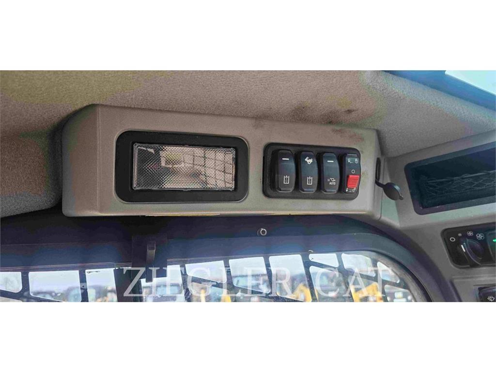 CAT 262D3 Minicargadoras