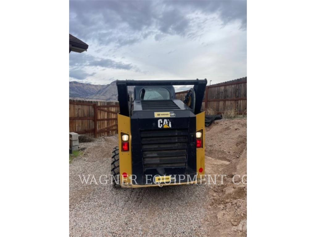 CAT 272D2 Minicargadoras