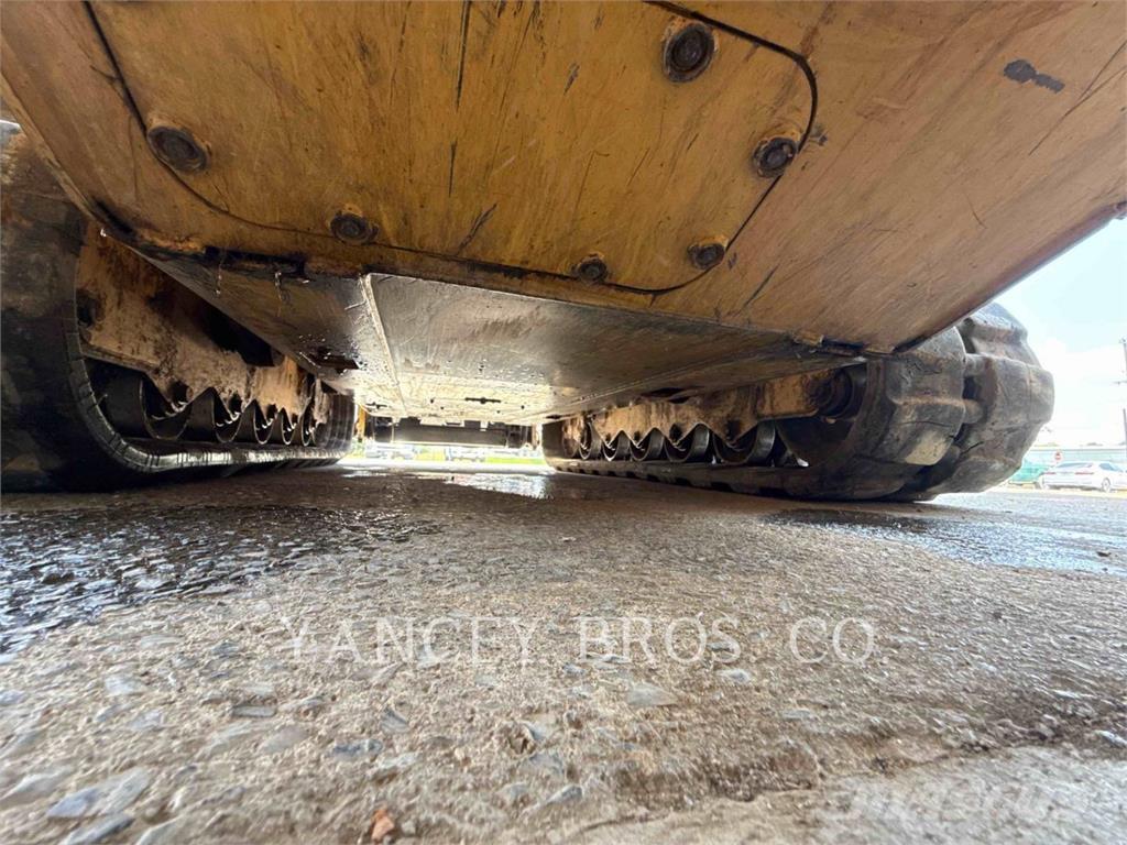 CAT 299D3XE Buldozer sobre oruga