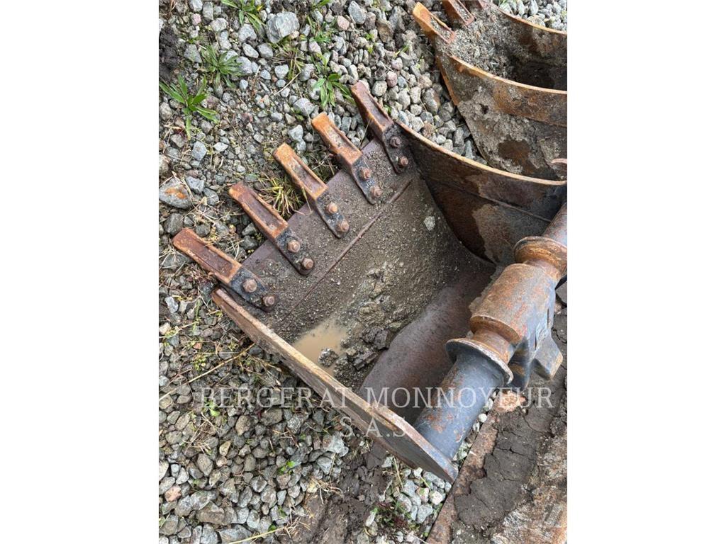 CAT 302.7 Excavadoras sobre orugas