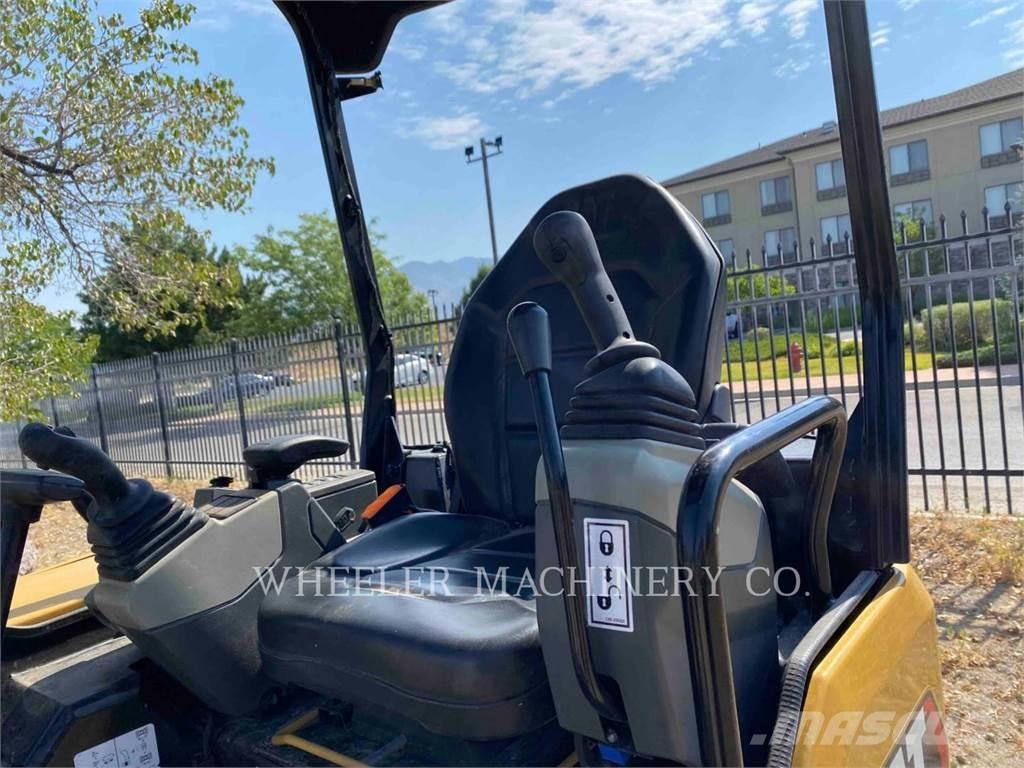 CAT 302.7 C1TH Excavadoras sobre orugas