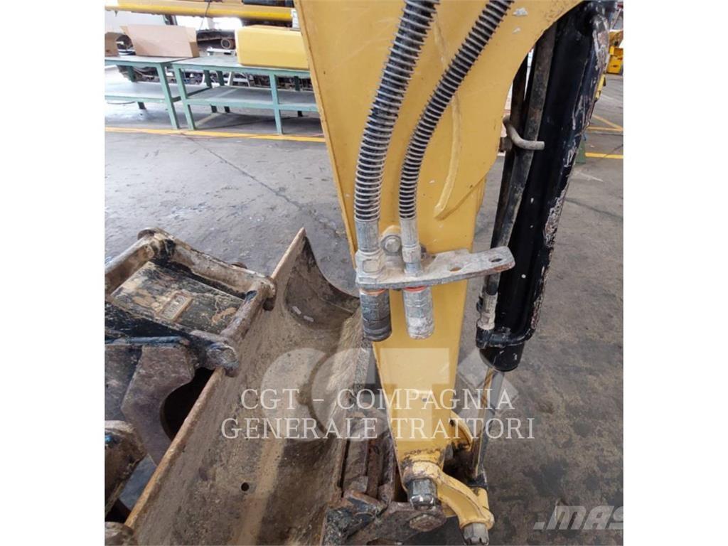 CAT 302.7DCR Excavadoras sobre orugas