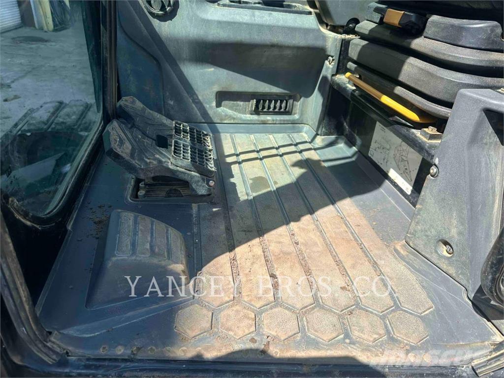 CAT 310 Excavadoras sobre orugas