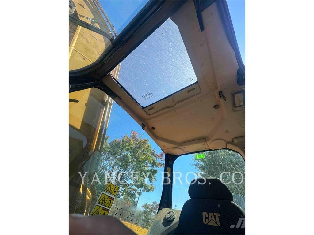 CAT 31007 Excavadoras sobre orugas