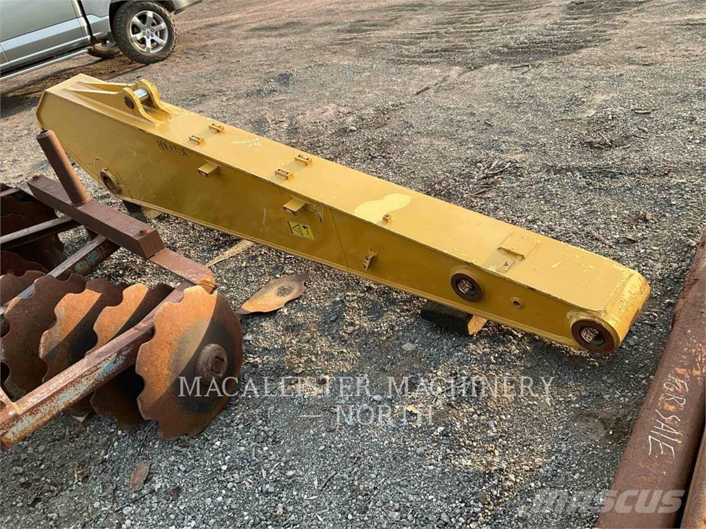 CAT 318F Plataformas con brazo de elevación manual