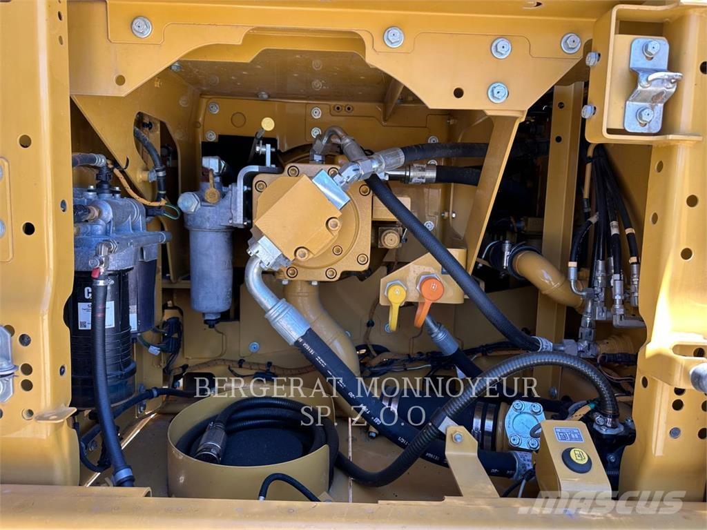 CAT 323 Excavadoras sobre orugas