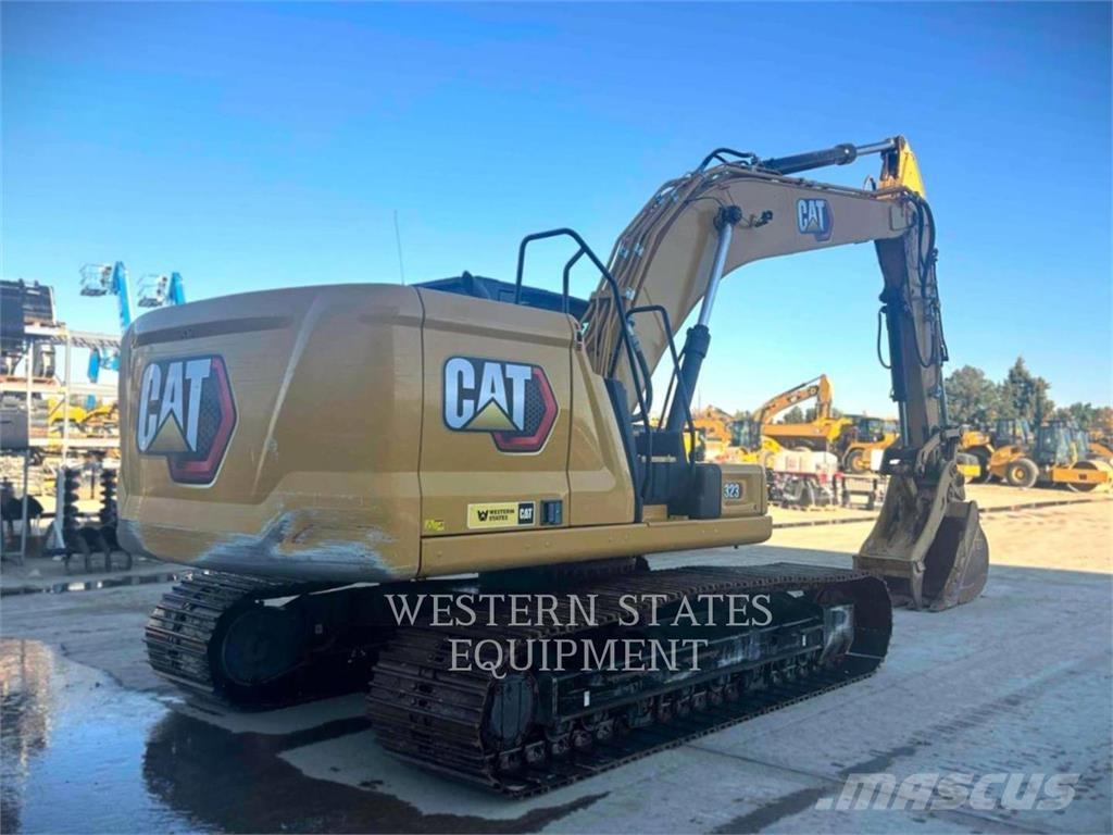 CAT 323 Excavadoras sobre orugas