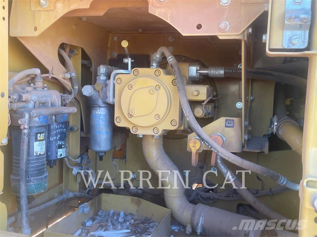 CAT 323 Excavadoras sobre orugas