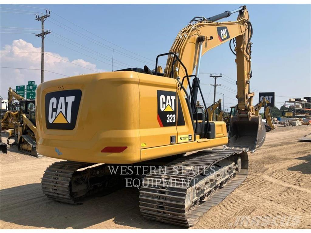 CAT 323 Excavadoras sobre orugas