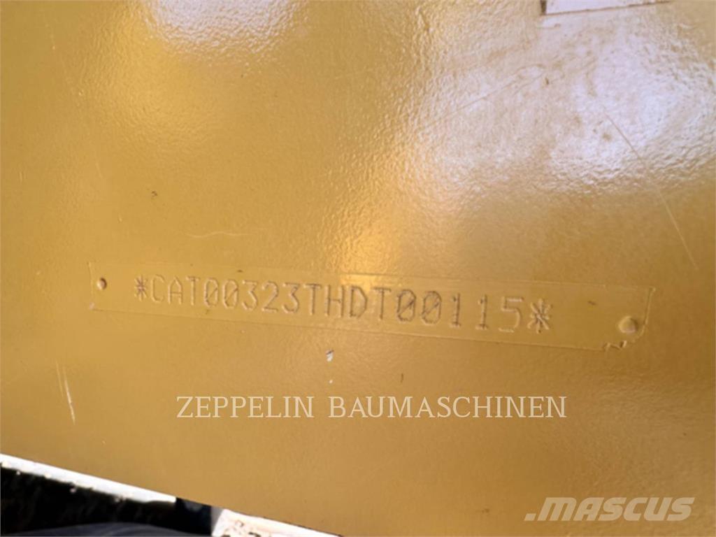 CAT 323-07B Excavadoras sobre orugas