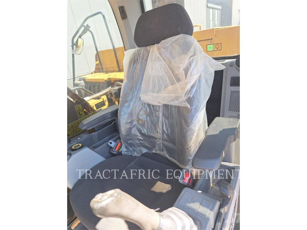 CAT 323-07GC Excavadoras sobre orugas