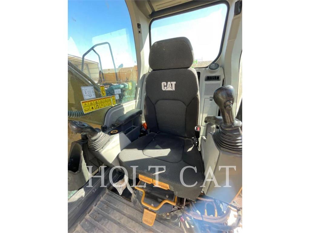 CAT 323 TC Excavadoras sobre orugas